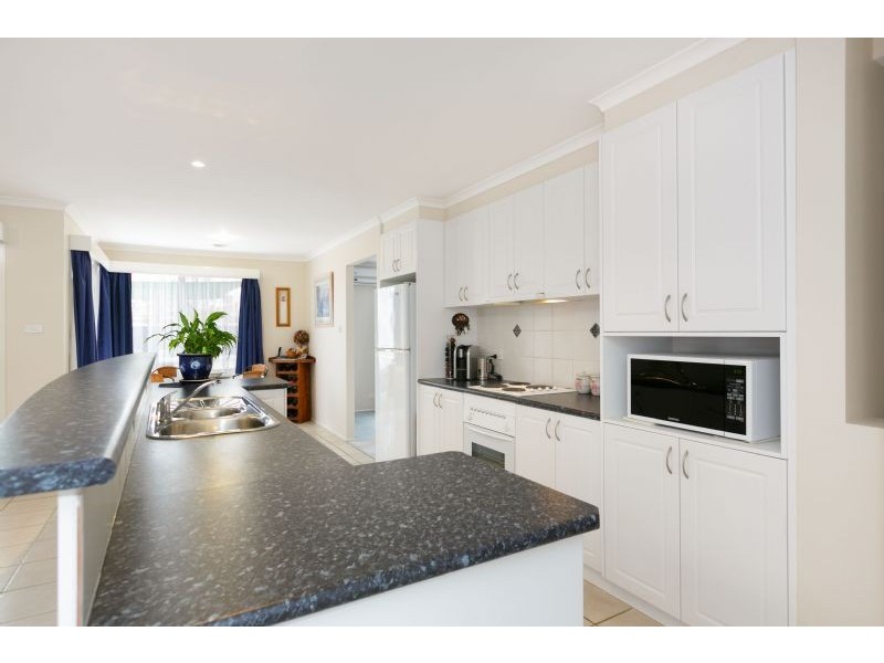 11 Coolgardie Street, Dunlop ACT 2615