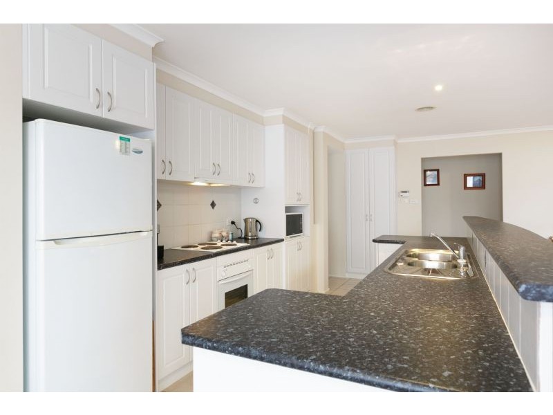 11 Coolgardie Street, Dunlop ACT 2615