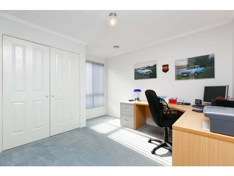 11 Coolgardie Street, Dunlop ACT 2615