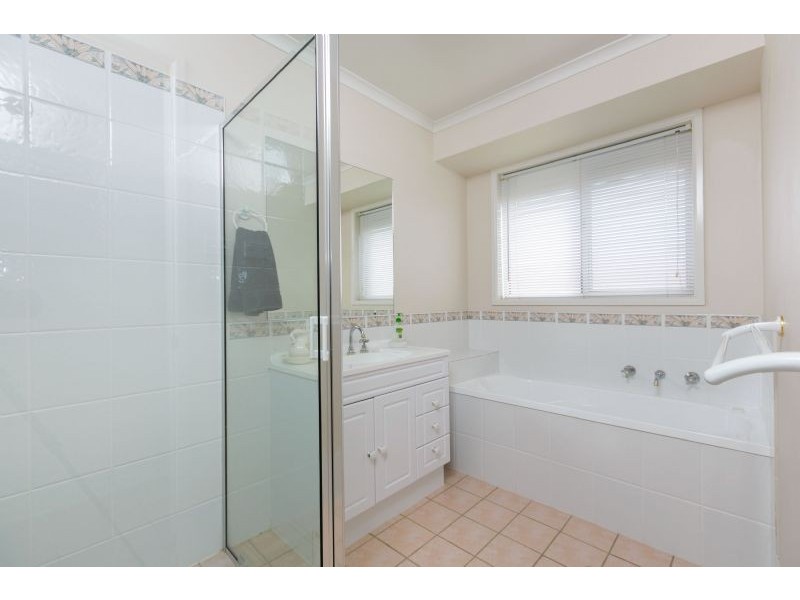 11 Coolgardie Street, Dunlop ACT 2615