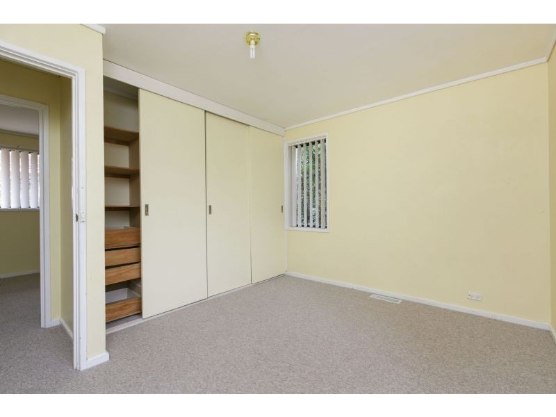 6 Emmott Place, Charnwood ACT 2615