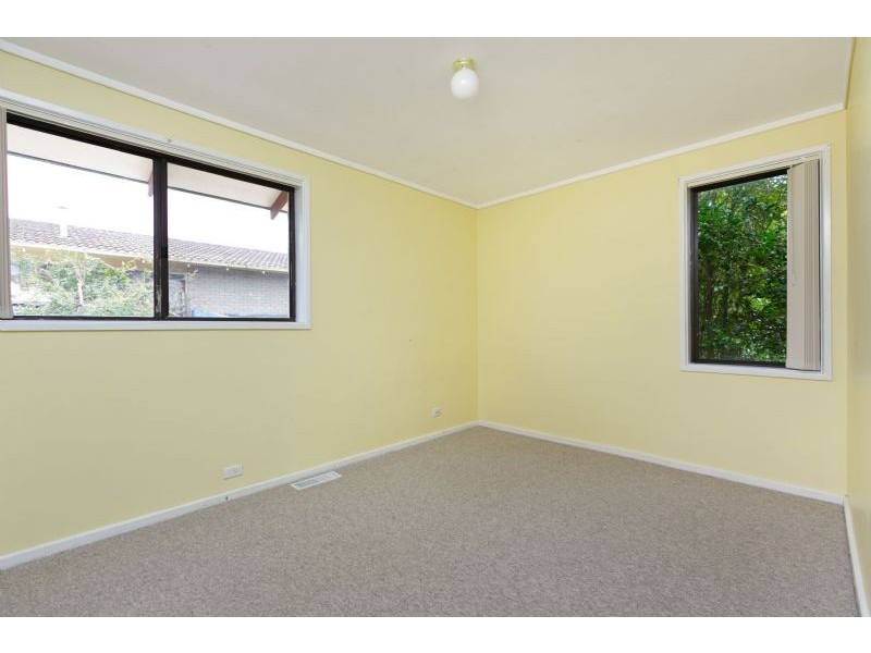 6 Emmott Place, Charnwood ACT 2615