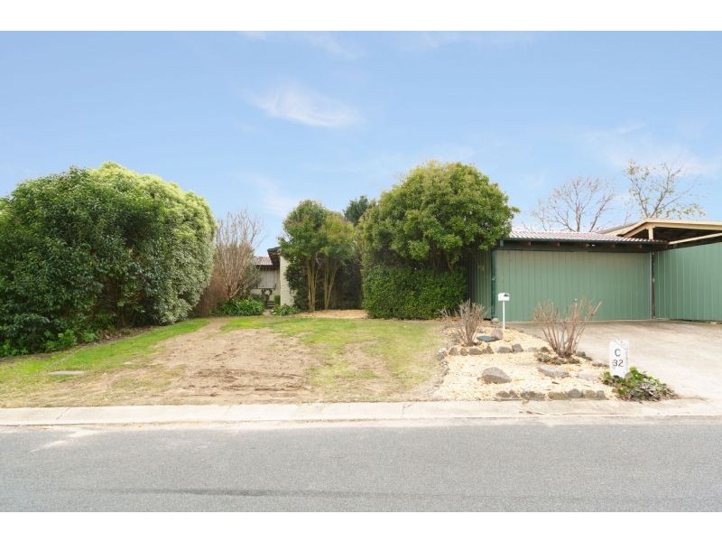 6 Emmott Place, Charnwood ACT 2615