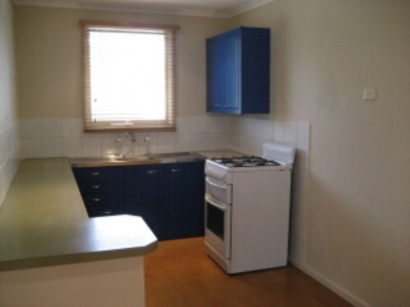 76 O’Loghlen Street, Latham ACT 2615