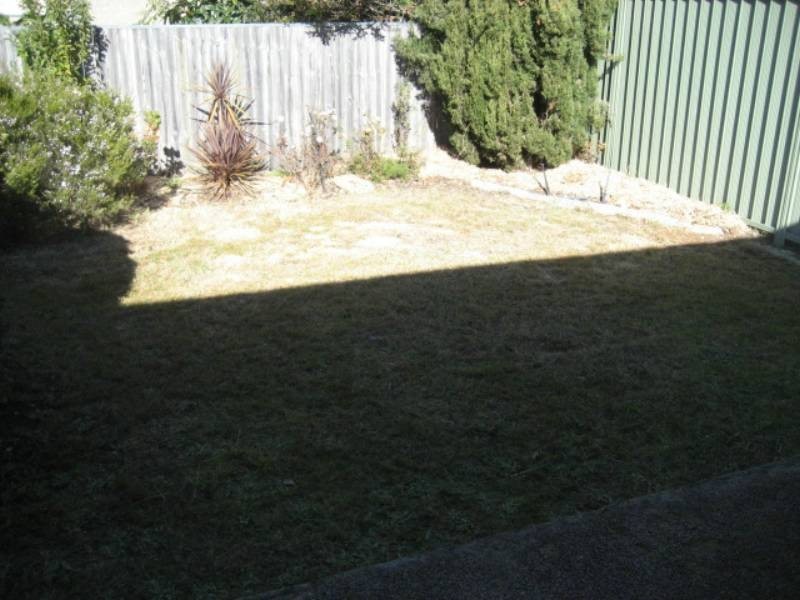 8 Scobie Place, Holt ACT 2615