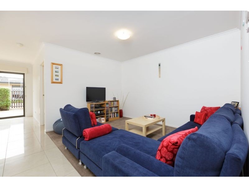 2/13 Coppin Place, Weetangera ACT 2614