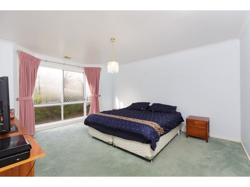 74 Hugh McKay Crescent, Dunlop ACT 2615