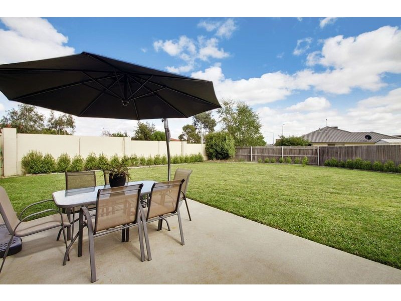 12 Lovely Close, Dunlop ACT 2615