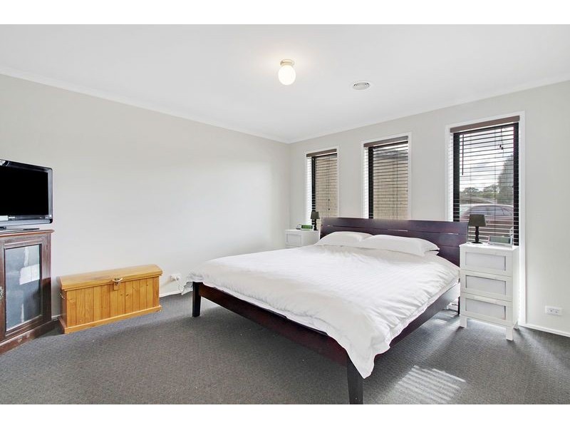 12 Lovely Close, Dunlop ACT 2615