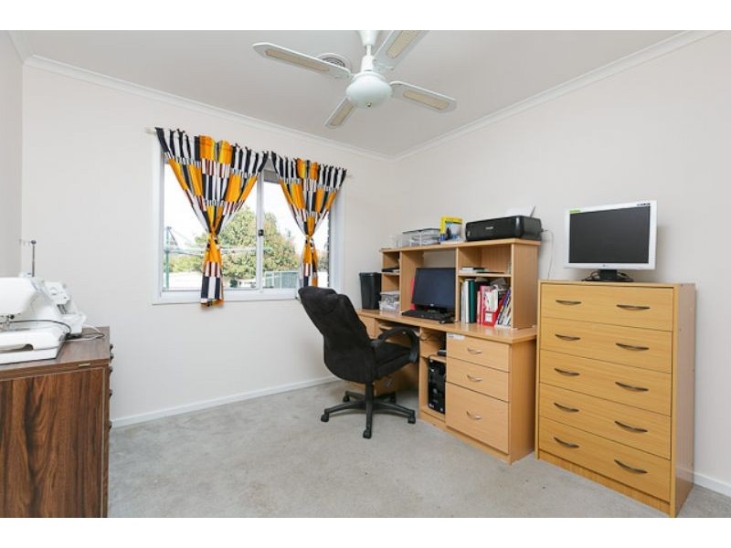 10 Evelyn Owen Crescent, Dunlop ACT 2615