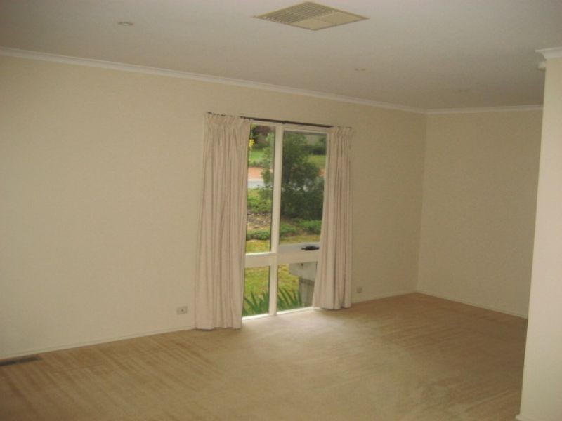 36 Macrossan Crescent, Latham ACT 2615