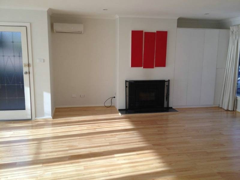 252 Goyder Street, Narrabundah ACT 2604