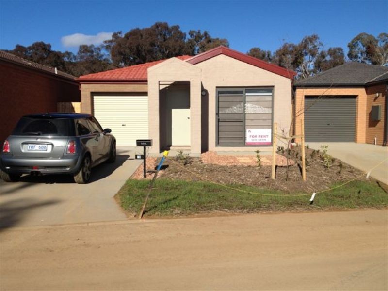 19 Whitmore Crescent, Watson ACT 2602