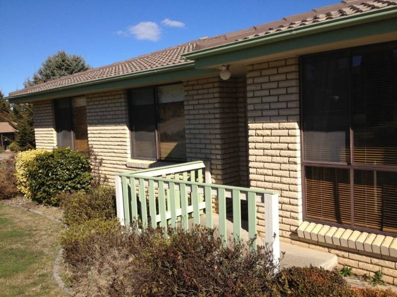 8 MacIntyre Place, Charnwood ACT 2615