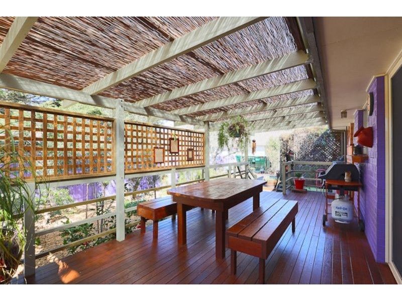 8 Bennie Street, Macgregor ACT 2615