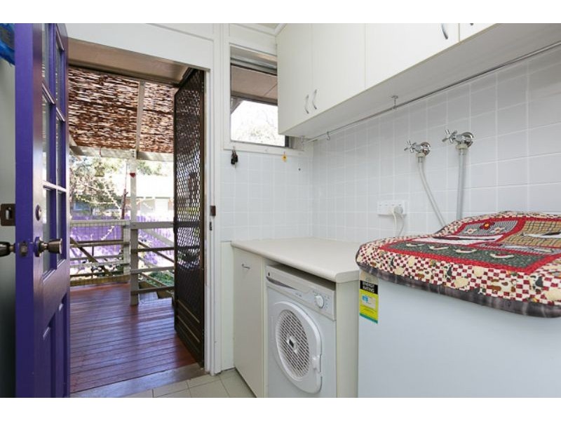 8 Bennie Street, Macgregor ACT 2615