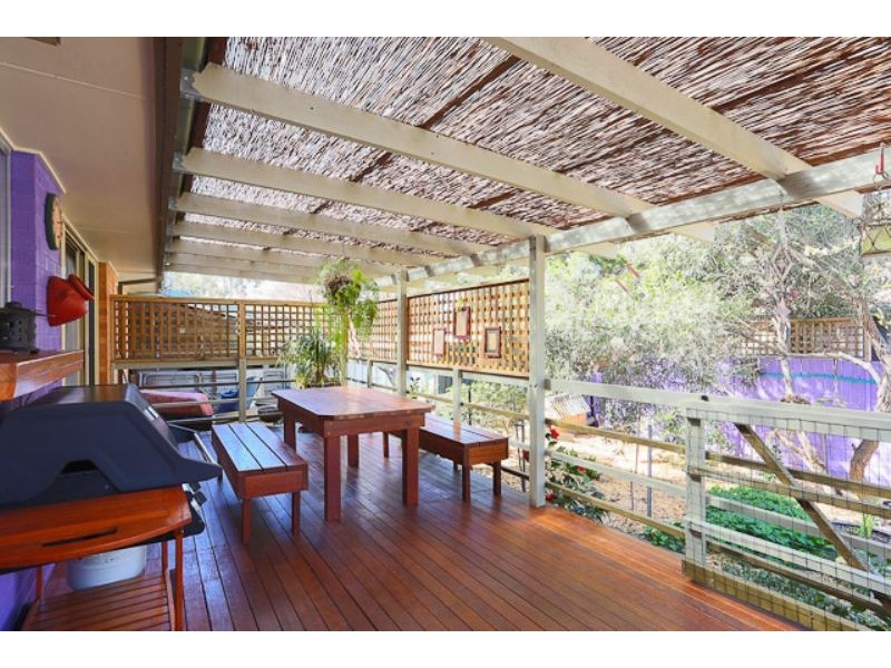 8 Bennie Street, Macgregor ACT 2615