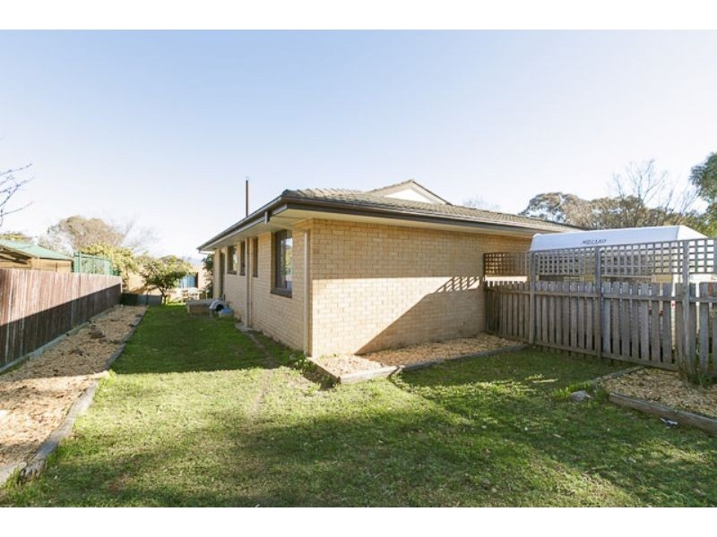 27 Cooney Court, Charnwood ACT 2615