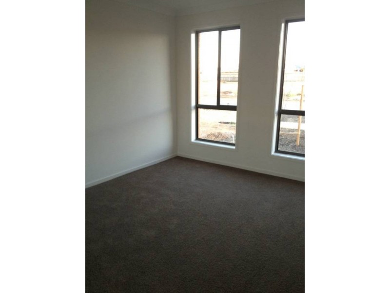 6 Stang Place, Macgregor ACT 2615