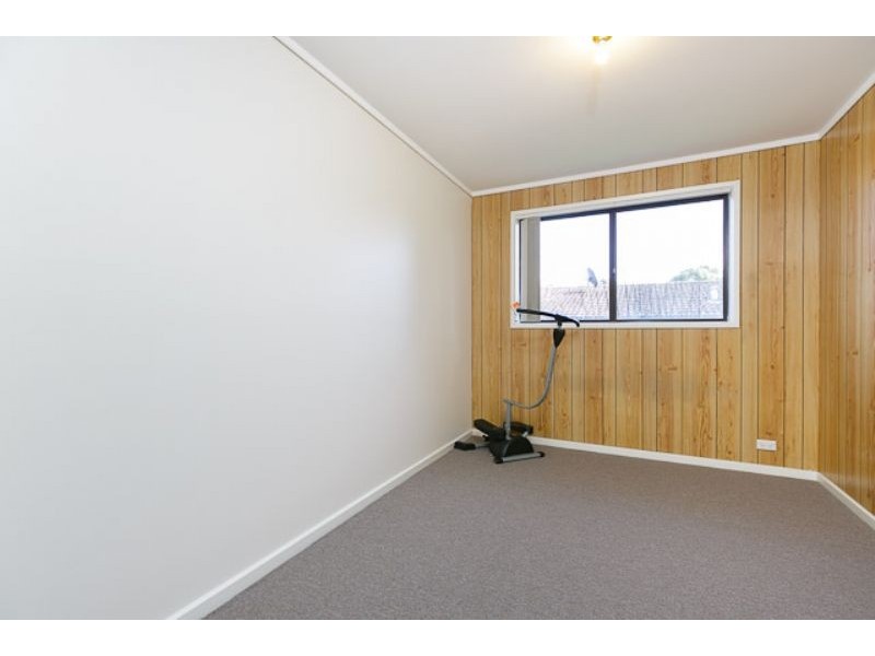 4 Kerr Place, Charnwood ACT 2615