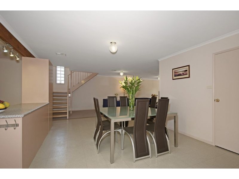 2 Watchorn Close, Holt ACT 2615