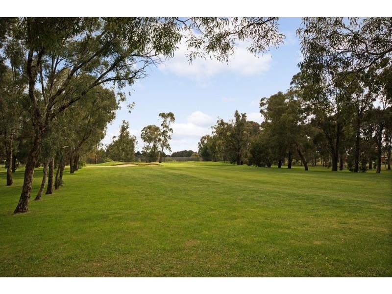 2 Watchorn Close, Holt ACT 2615