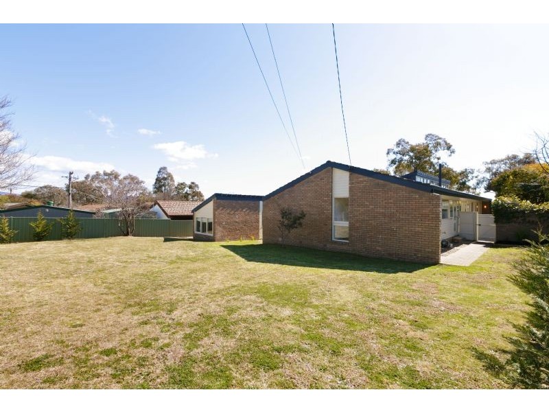 7 Beaurepaire Crescent, Holt ACT 2615