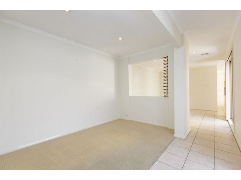 213 Anthony Rolfe Avenue, Gungahlin ACT 2912