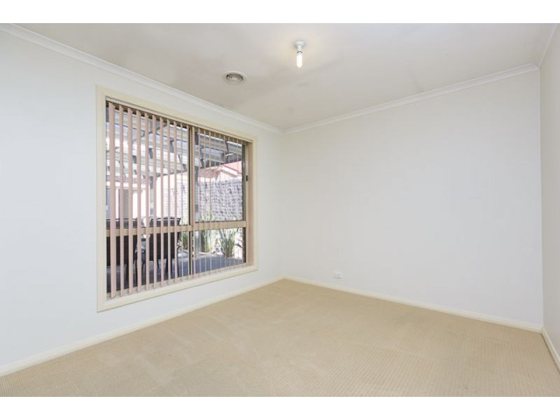 213 Anthony Rolfe Avenue, Gungahlin ACT 2912