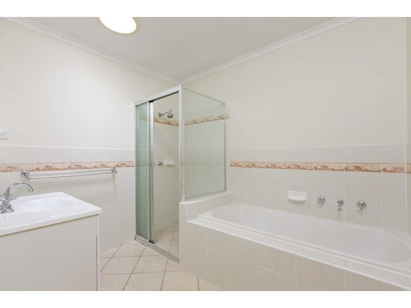 213 Anthony Rolfe Avenue, Gungahlin ACT 2912