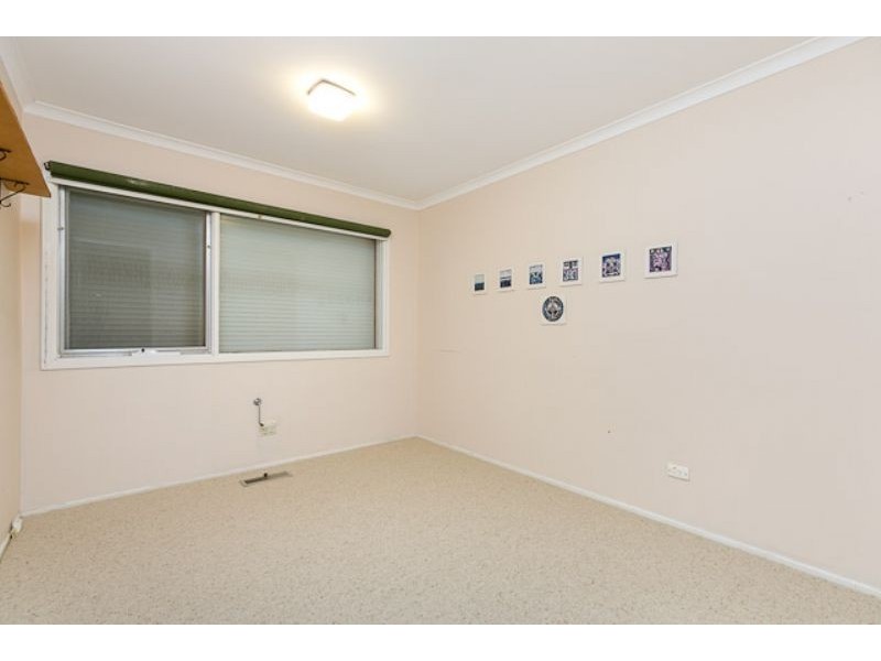 8 Spence Place, Hughes ACT 2605