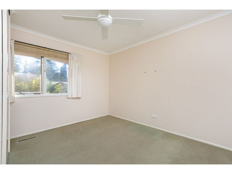 8 Spence Place, Hughes ACT 2605