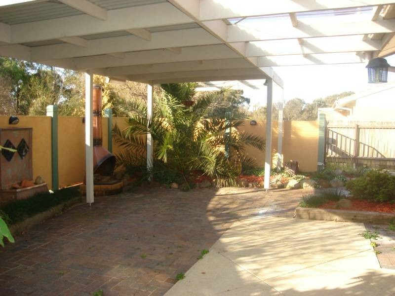 10 Whittle Crescent, Florey ACT 2615