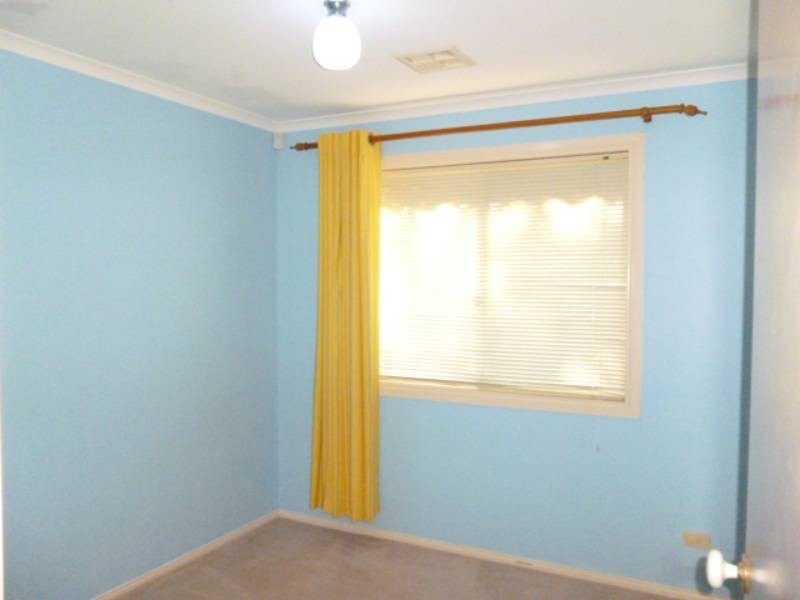 11 Lark Place, Ngunnawal ACT 2913
