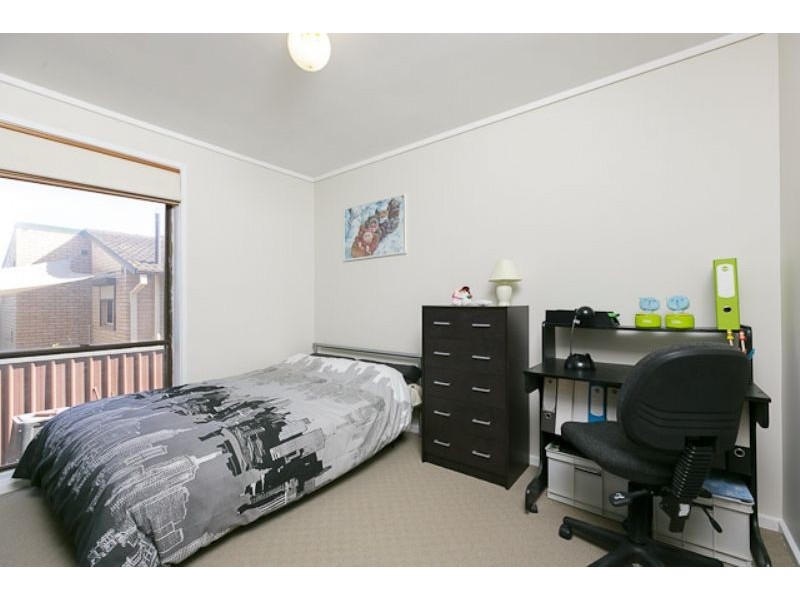 10 Warland Place, Charnwood ACT 2615