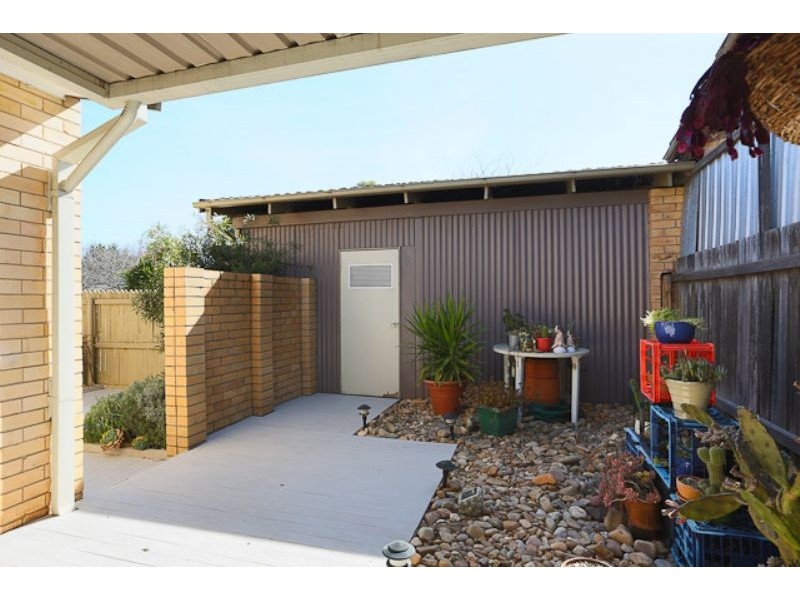 10 Warland Place, Charnwood ACT 2615