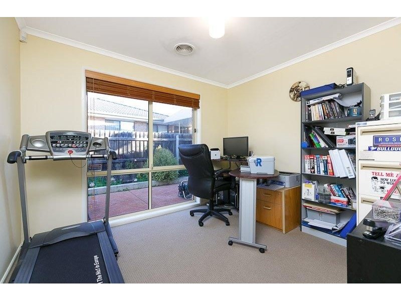 2/92 Casey Crescent, Calwell ACT 2905