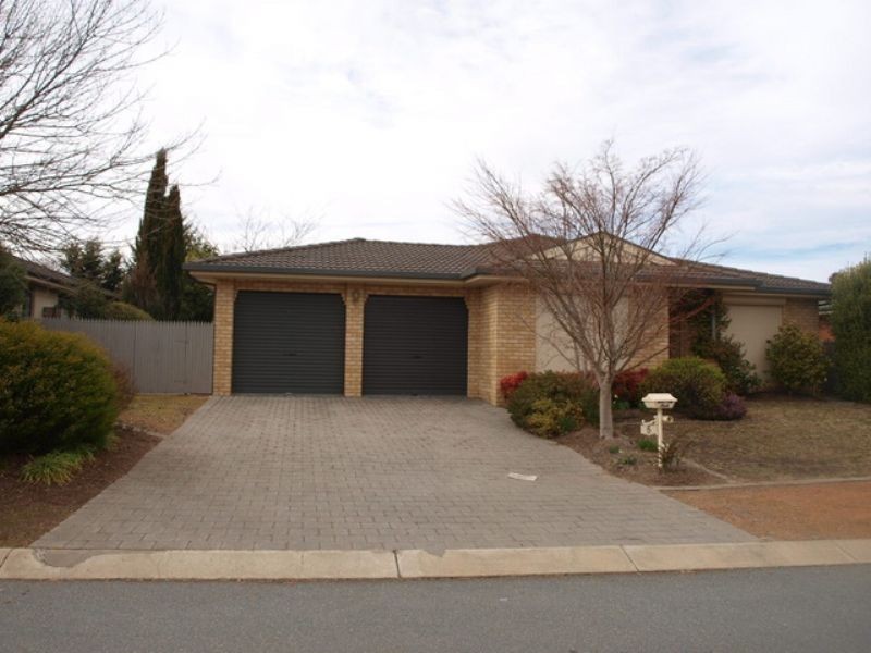 5 Quinlivan Crescent, Dunlop ACT 2615