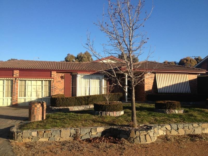 25 Capella Crescent, Giralang ACT 2617