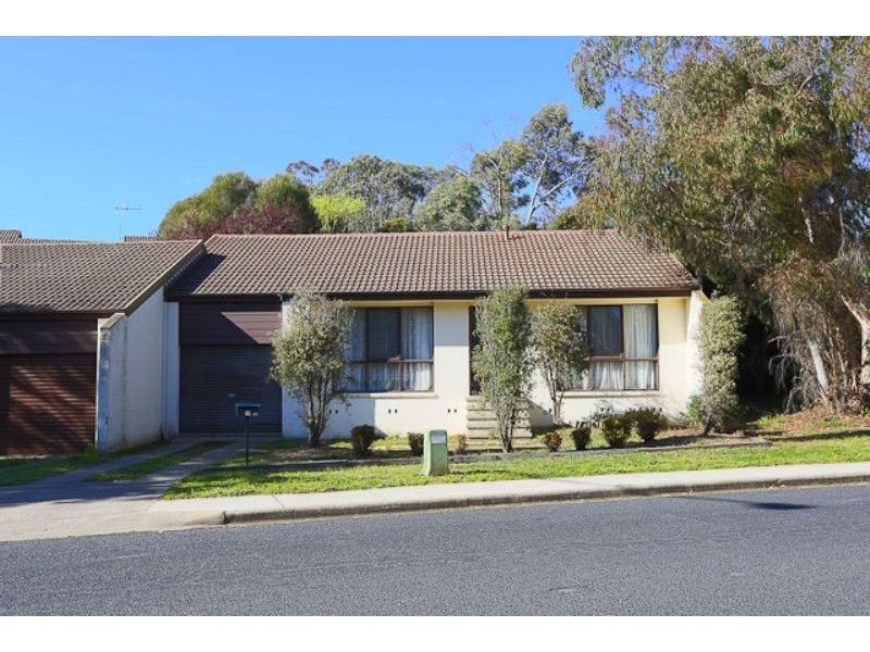 18/31 Moyes Crescent, Holt ACT 2615