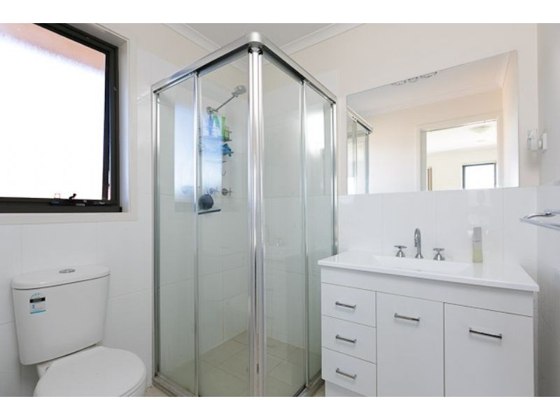 32 Rowland Street, Macgregor ACT 2615