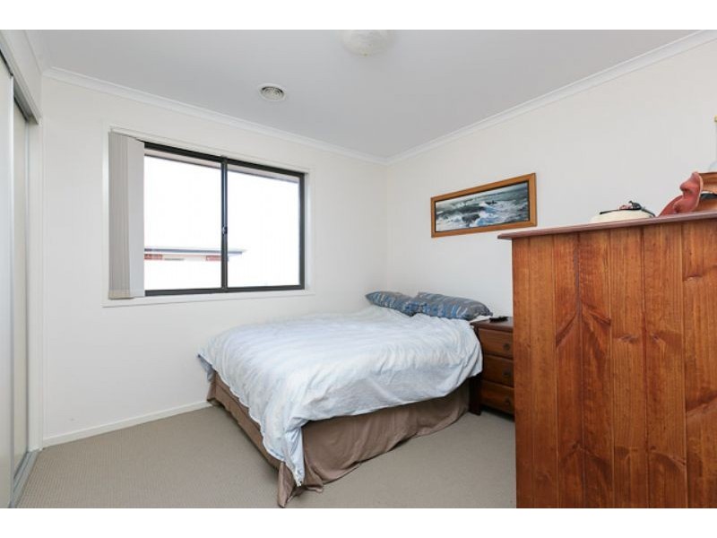 32 Rowland Street, Macgregor ACT 2615