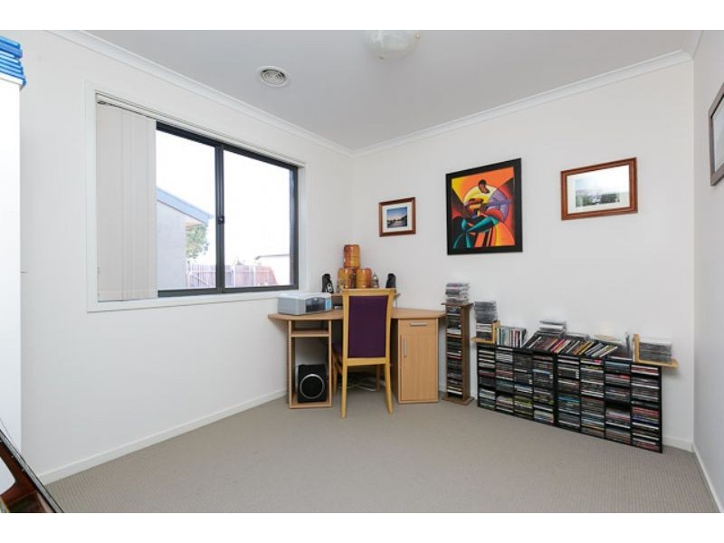 32 Rowland Street, Macgregor ACT 2615