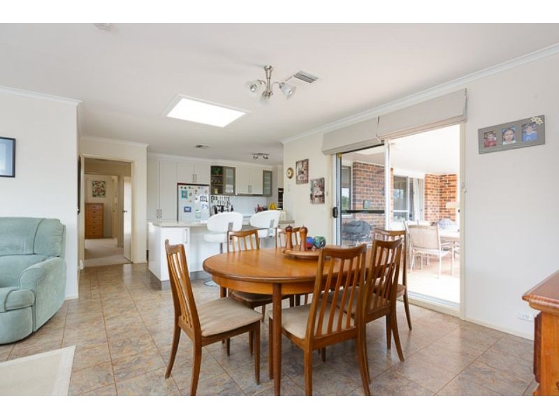 4 Tunney Crescent, Florey ACT 2615