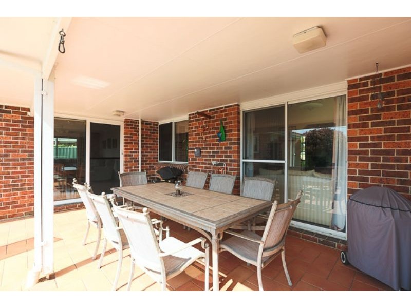 4 Tunney Crescent, Florey ACT 2615