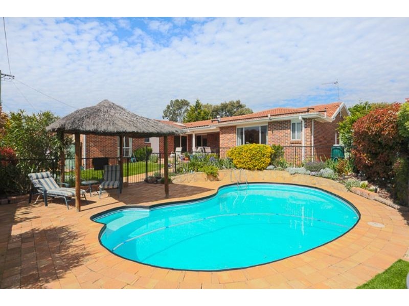 4 Tunney Crescent, Florey ACT 2615