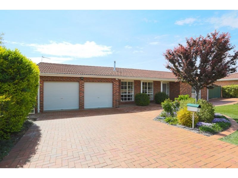 4 Tunney Crescent, Florey ACT 2615