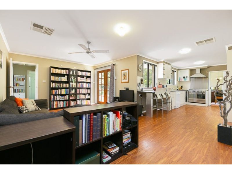 8 Nicholls Place, Higgins ACT 2615