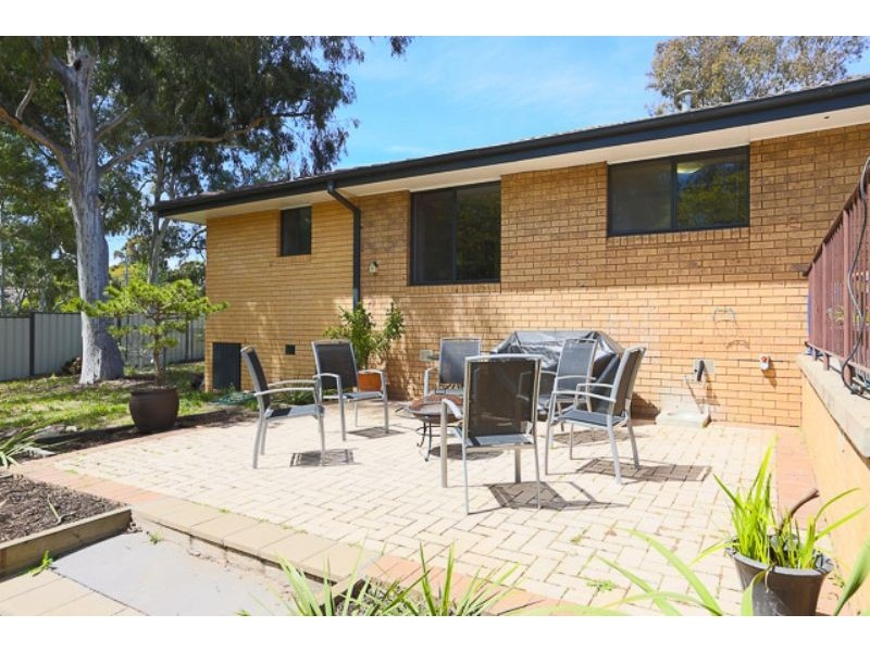 8 Nicholls Place, Higgins ACT 2615