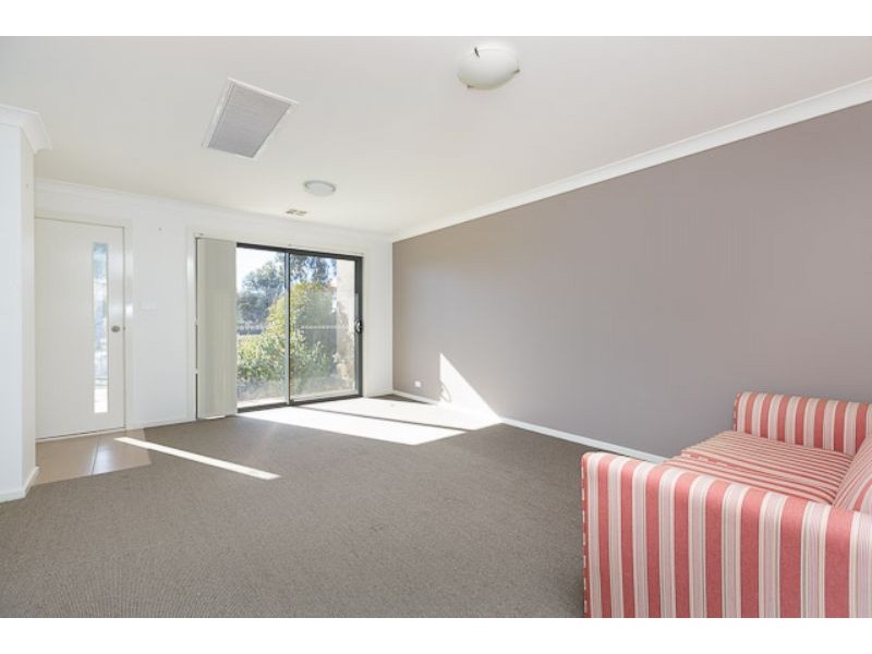 258 Anthony Rolfe Avenue, Gungahlin ACT 2912